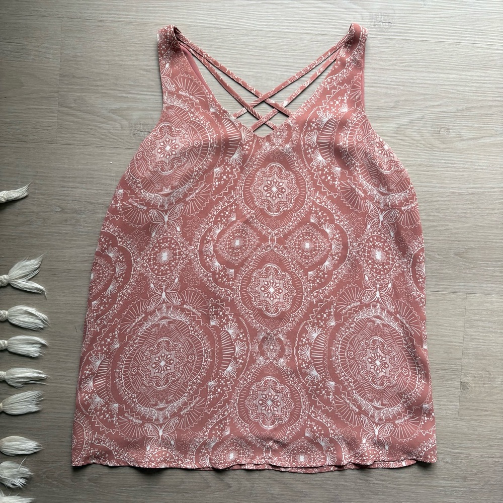 Woman’s Maurices Dusty Pink Patterned Camisole